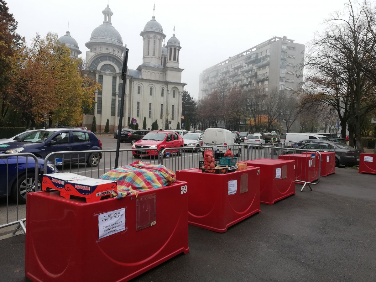 Portéka még akadt, de árus már nem •  Fotó: Pap Melinda