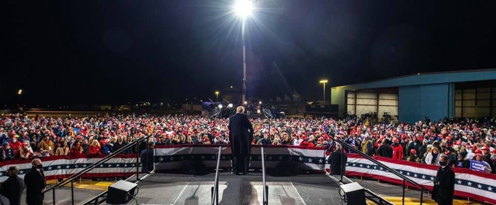 •  Fotó: Donald Trump/Facebook