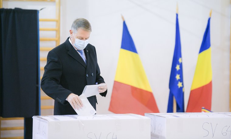 Iohannis: történelmi esély nyílik arra, hogy egy jobb parlamentet válasszunk