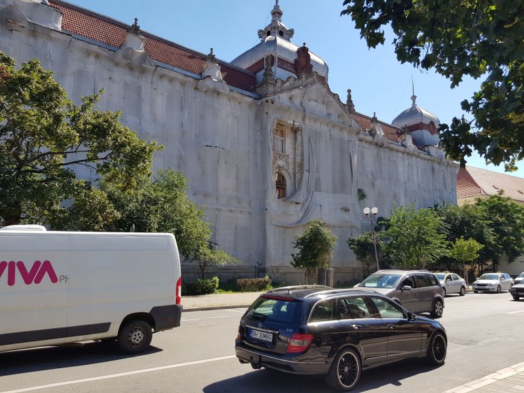 Tovább késik az egykori nagyváradi pénzügyi palota megmentése: a megyei önkormányzat szerződést bontott