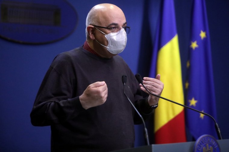 Raed Arafat: nem lehet nagy tömegeket vonzó szilveszterezést tartani, marad az éjszakai kijárási tilalom