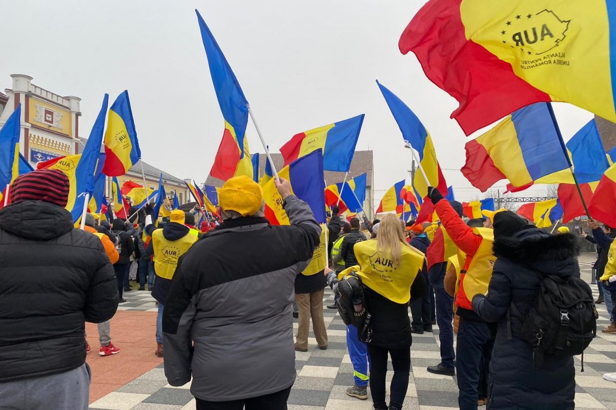 •  Fotó: Facebook/Alianța pentru Unirea Românilor - AUR