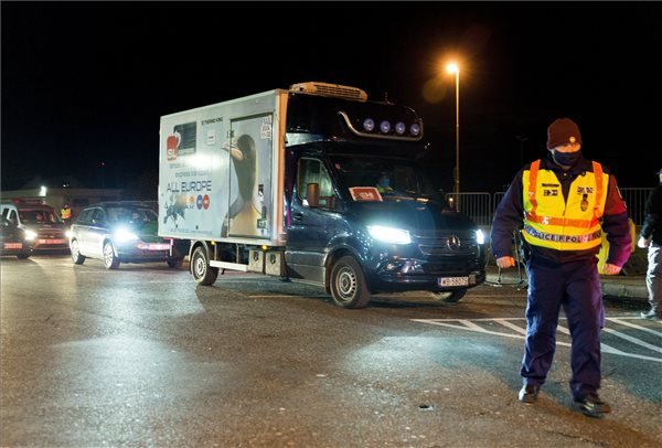 • Fotó: MTI/Krizsán Csaba