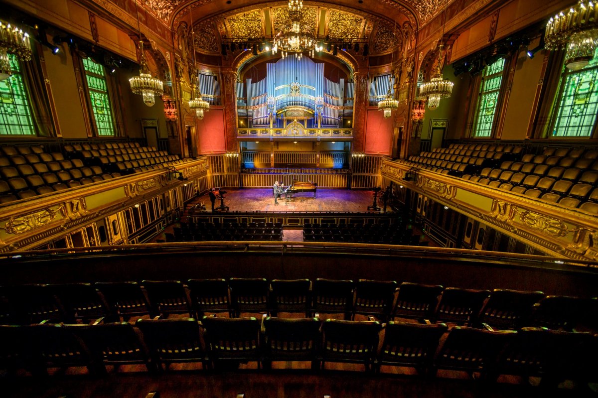 Közönség nélkül. Ezúttal az online térben teremtik meg az újév ünnepének kivételes légkörét a zenészek •  Fotó: Zeneakadémia/Fazakas István