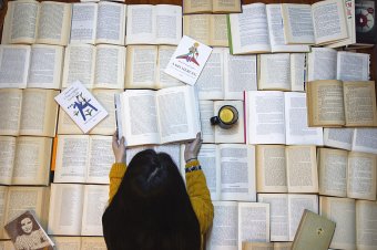 Porladó magánkönyvtárak, eltékozolt hagyatékok – mit lehet tenni az örökölt könyvekkel?