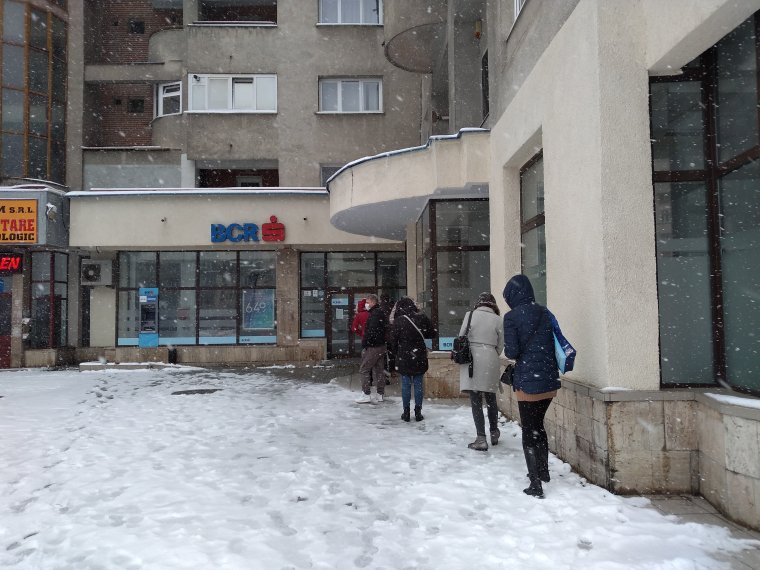 A hitelesek megsegítéséről tárgyal a kormány a pénzintézetek képviselőivel