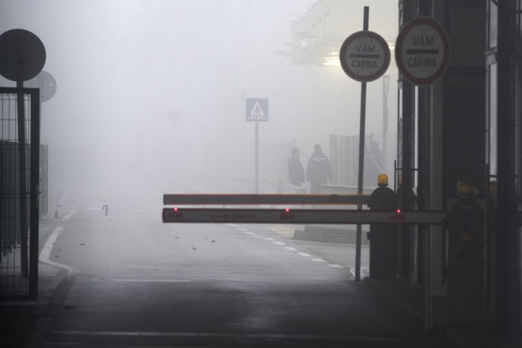 Alacsonyabb forgalmú határátkelőket zárnak le a koronavírus miatt