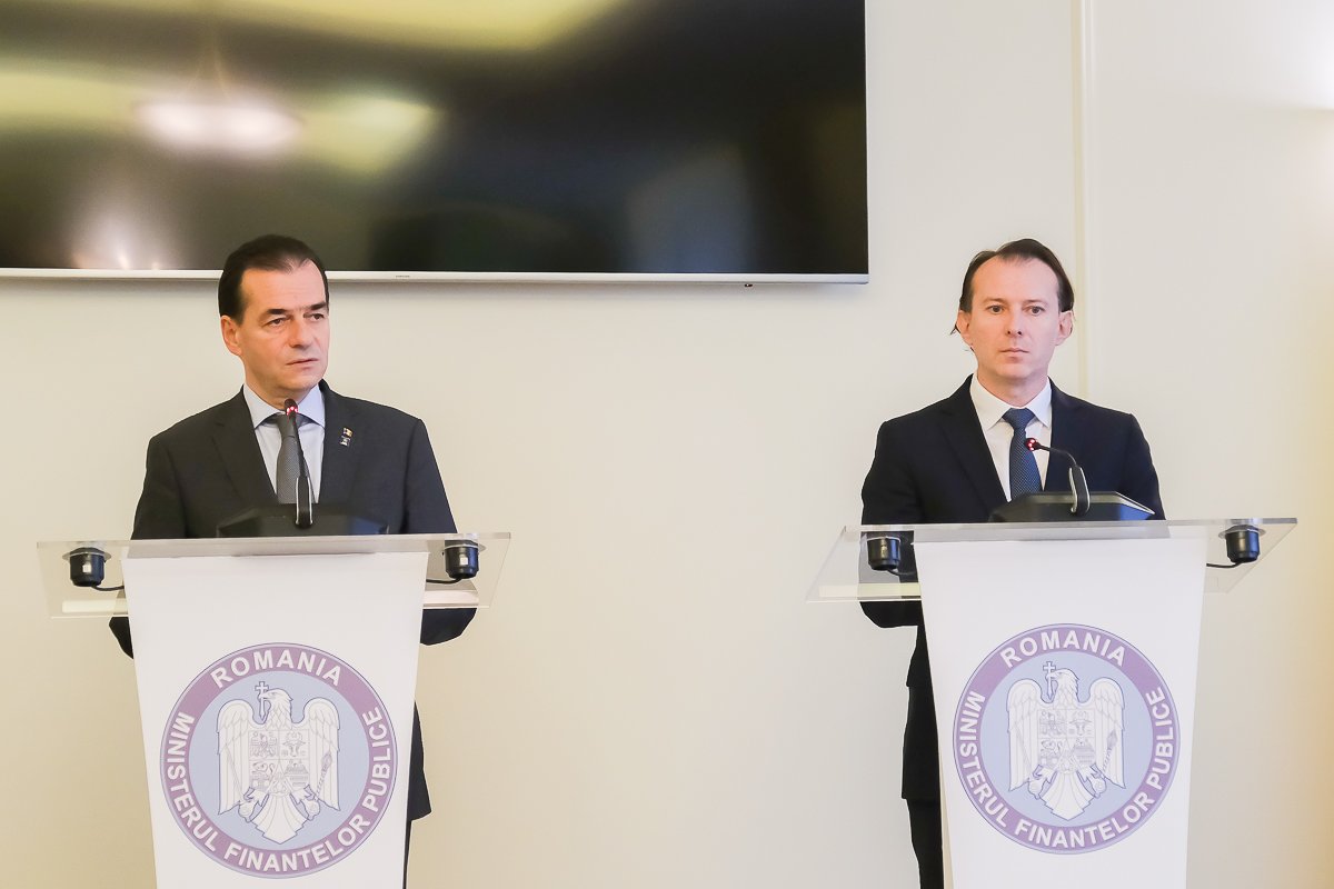 Ludovic Orban közölte: a PNL elnökeként mindenben támogatja Cîțut a kormányalakítás során •  Fotó: Gov.ro
