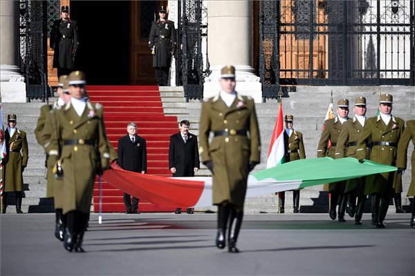 &bullet;  Fotó: MTI/Illyés Tibor