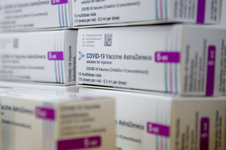 Az AstraZeneca vakcinájával is elkezdik az oltást