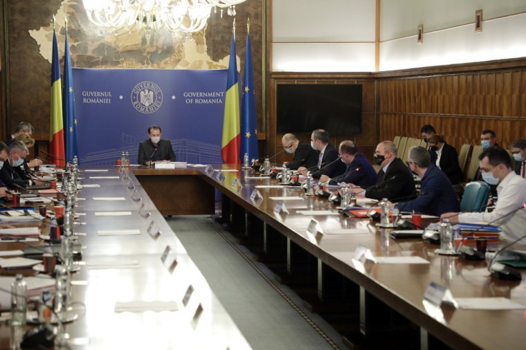 Elfogadta a kormány az ügyészek és bírák által elkövetett bűncselekményeket vizsgáló ügyészség felszámolásáról szóló tervezetet
