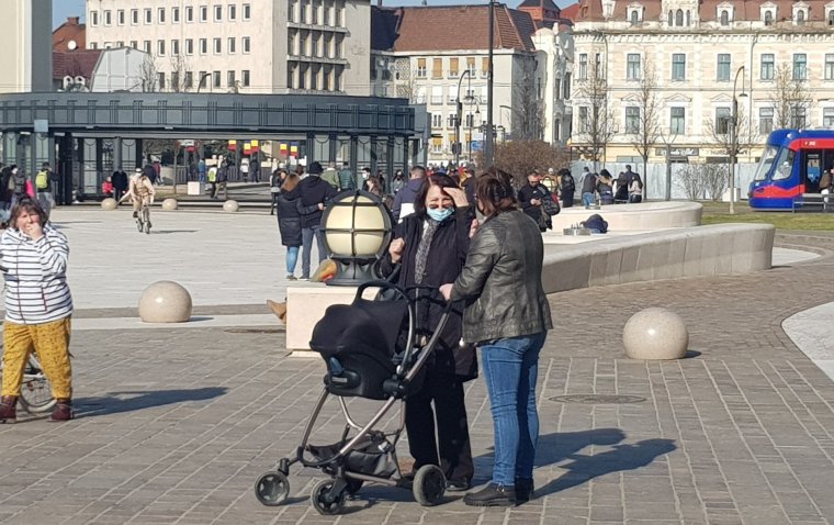 Kevés a munkavállaló, anyagilag ösztönözné a kismamák visszatérését a kormány