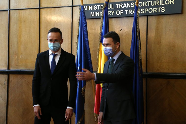 Szijjártó Péter a magyar–román gyakorlati sikerekről, bizalomépítésről, új sztrádaátkelőről beszélt Bukarestben