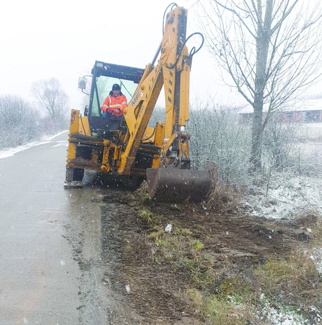 Bihar megye egyes részein már el is kezdődött a nagytakarítás &bullet;  Fotó: facebook/Ilie Bolojan