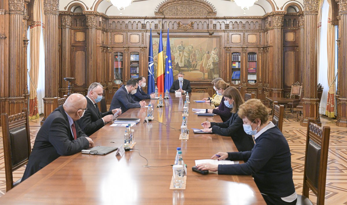 •  Fotó: Presidency.ro