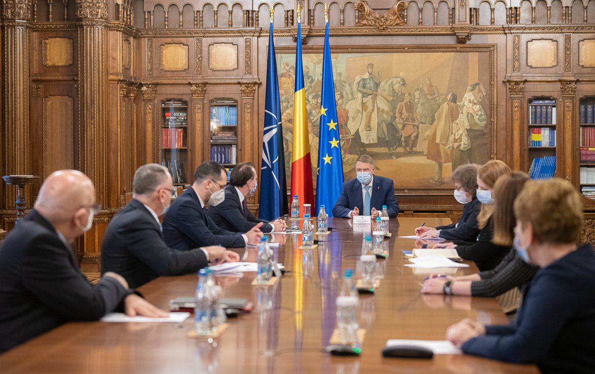 •  Fotó: Presidency.ro