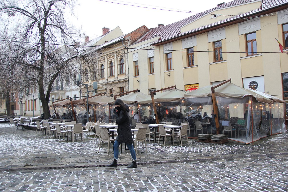 Fagyos hangulat. A szinte teljes mértékben leállított ágazat képviselői még mindig mentőövre várnak •  Fotó: Jakab Mónika