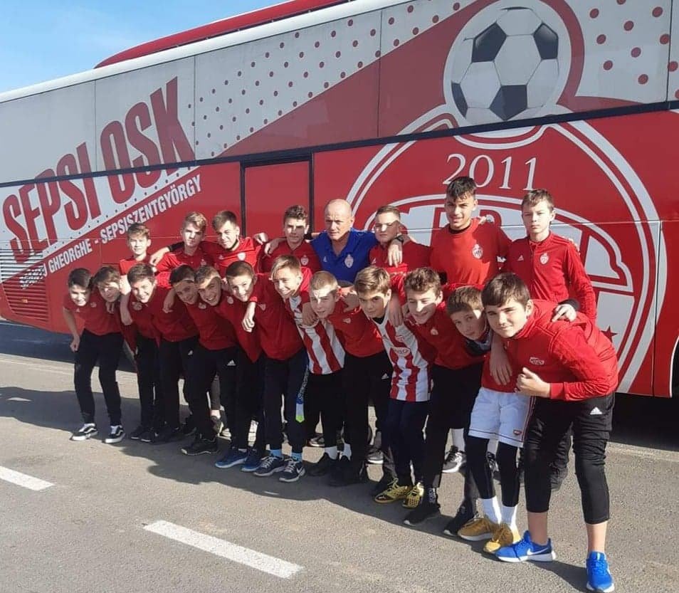 A Liga 1-ben szereplő Sepsi OSK nagy hangsúlyt fektet az utánpótlás-nevelésre is •  Fotó: Facebook/Sepsi OSK Utánpótlás