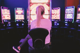 Az ombudsmannak sem tetszik, hogy személyi adatok kellenek a szerencsejátékozáshoz