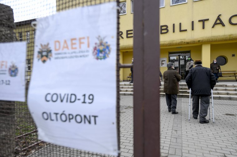 Rekordot döntött, 11 ezer fölött az új fertőzöttek száma Magyarországon