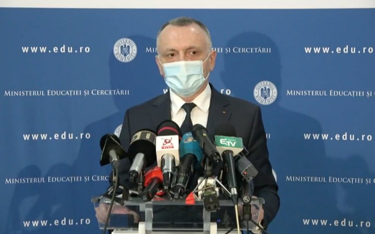 Tanügyminiszter: a fertőzésszám csökkenése az első számú feltétel a jelenléti oktatáshoz való visszatéréshez