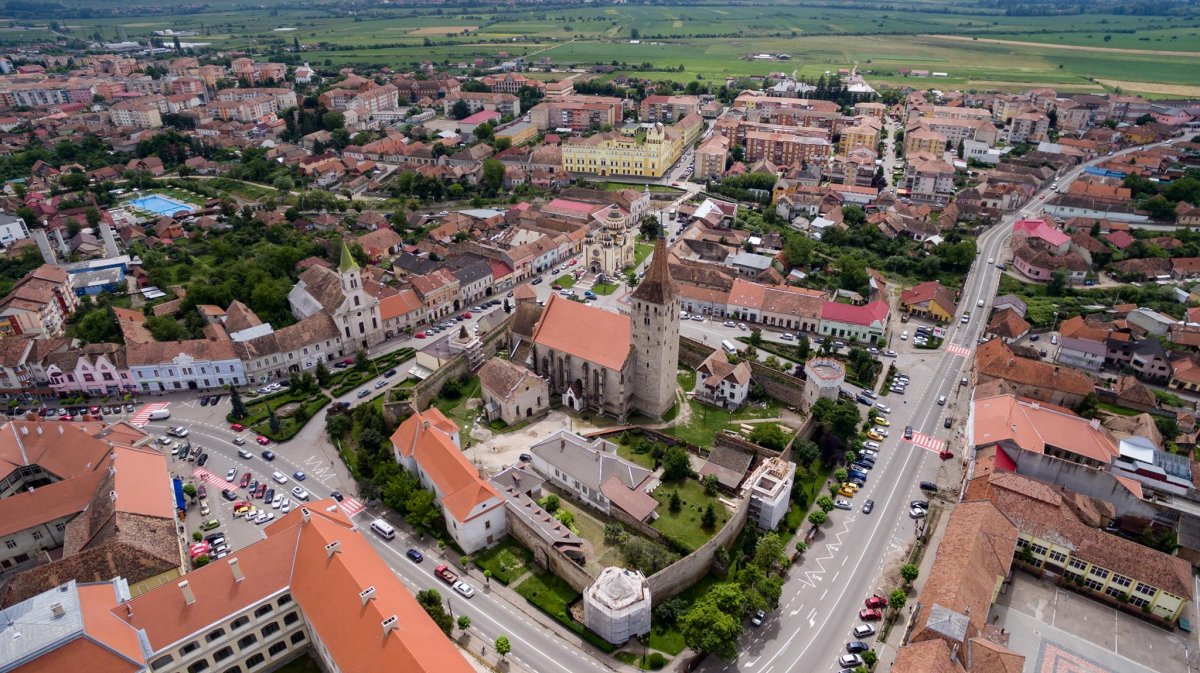 Nagyenyedet számos uniós projekt révén próbálják minél látogatóbarátabbá tenni a turisták, ugyanakkor élhetőbbé a városlakók számára •  Fotó: Facebook/Primăria Municipiului Aiud