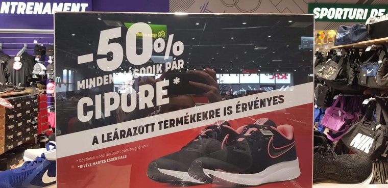 A multik hajlanak a kétnyelvűségre, csak kérni kell