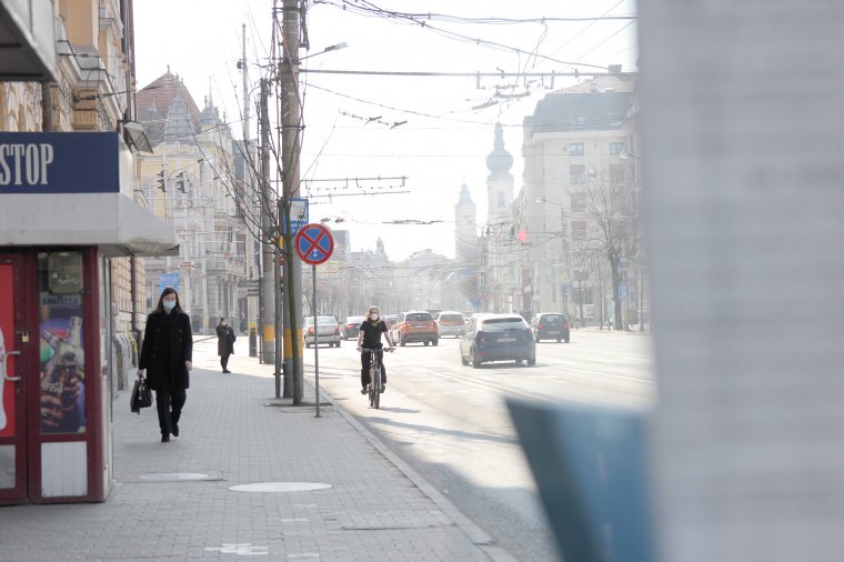 Tovább csökkent az új fertőzöttek száma Romániában