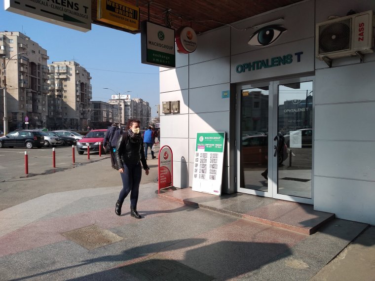 Történelmi csúcson a lej-euró árfolyam