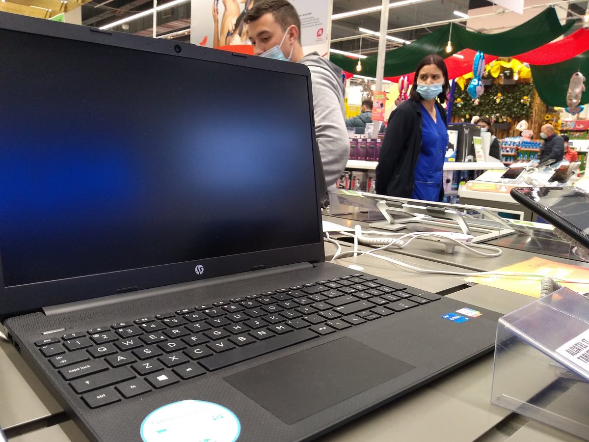 Új laptop vásárlására 500 lejes utalvány jár •  Fotó: Jakab Mónika