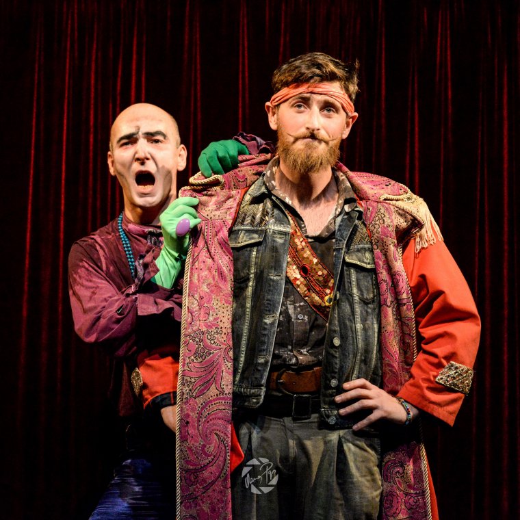 Gyermekcsemege a megnyíló Puck Bábszínházban, magyar nyelvű rajzfilmeket is vetítenek a kolozsvári mozik