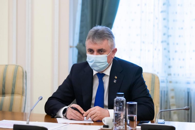 Bode: szó van arról, hogy júniustól ne kelljen maszk a tengerparton, a hegyekben, az edzőtermekben és az úszómedencéknél