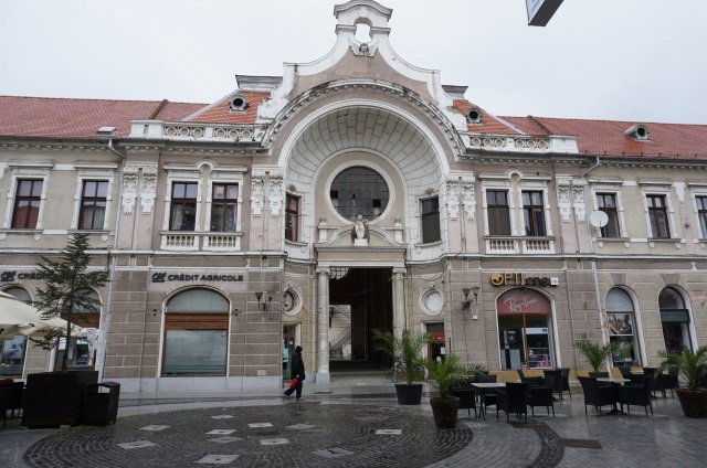 Elkezdődött a Madách-átjáró felújítása, kulturális célokat szolgálna a váradi passzázs