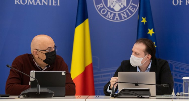 Sajtótájékoztatón számoltak be a lazításokról •  Fotó: Gov.ro