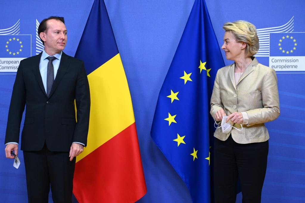 Minden terv annyit ér... Florin Cîţu kormányfő és Ursula von der Leyen, az EB elnöke •  Fotó: Gov.ro