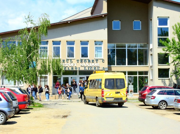 Rágalomnak bizonyultak a székelyhídi iskola magyar vezetőségét ért diszkriminációs vádak