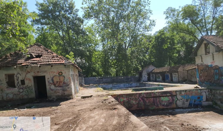 Felújítják a legendás temesvári Uszoda strandot