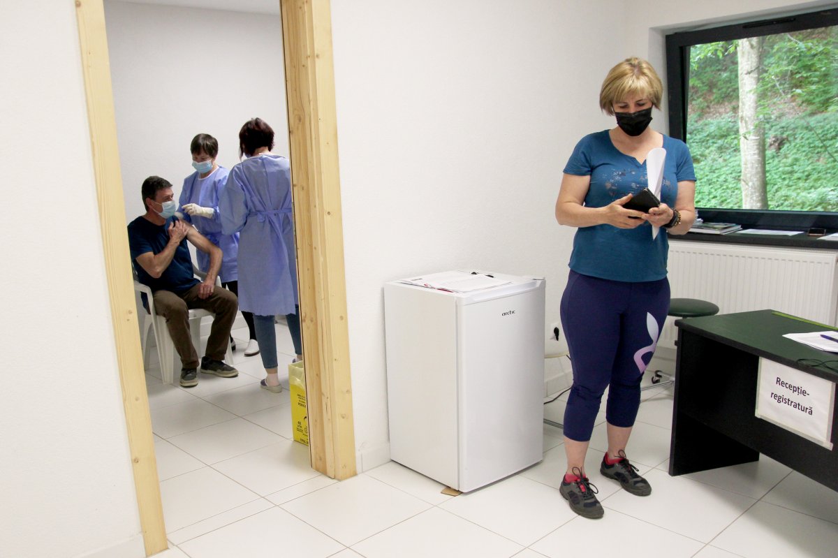 Sokan nem kérnek belőle. Nagy a pangás számos székelyföldi vidéki oltóponton •  Fotó: Jakab Mónika