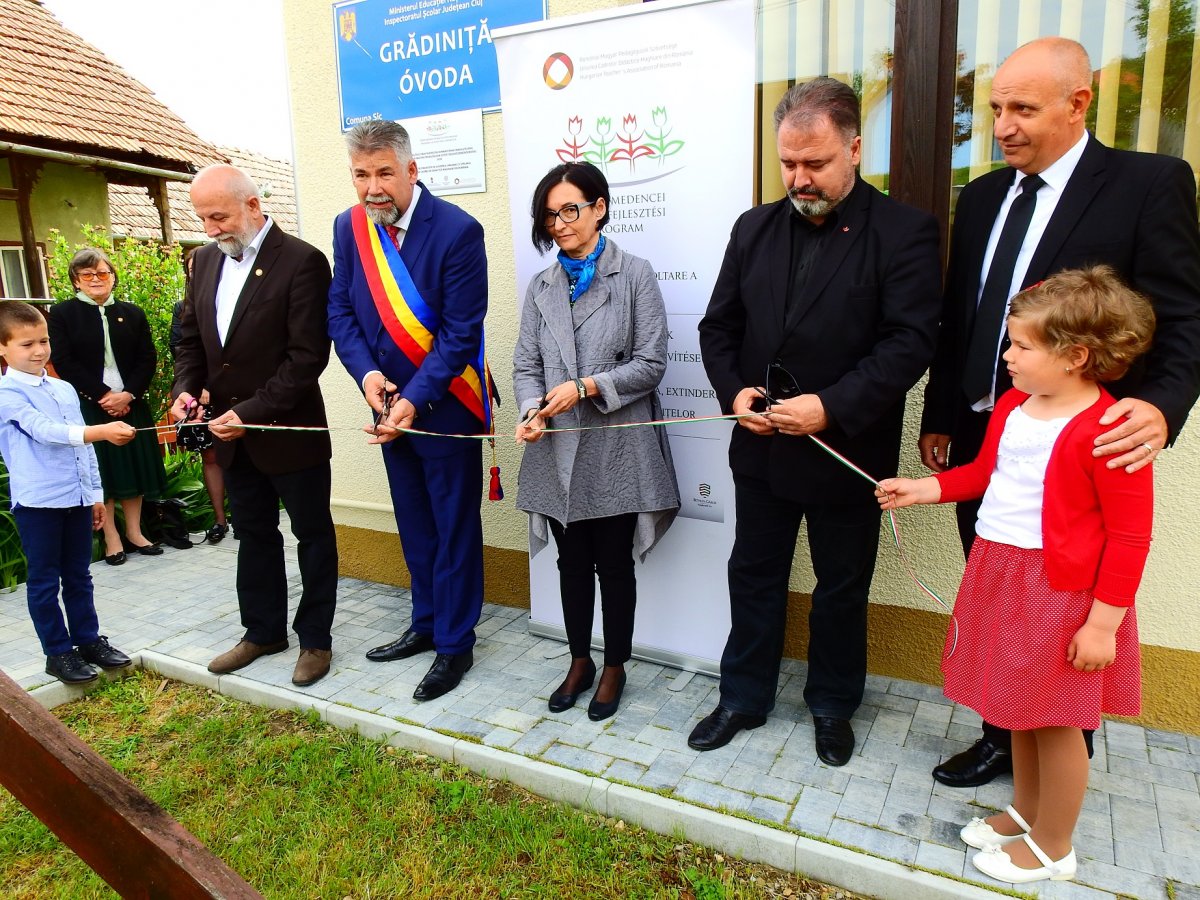 Átadják a felújított forrószegi óvodát Széken •  Fotó: Makkay József