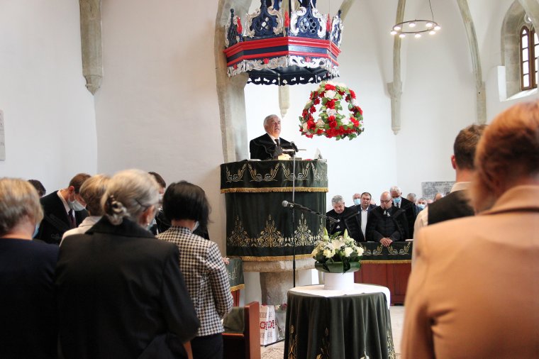 Megújult Apanagyfalu középkori református temploma