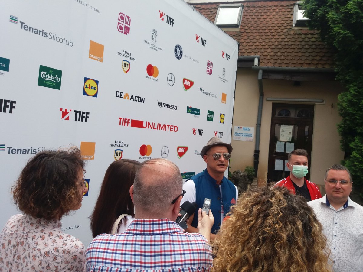 Mihai Chirilov művészeti igazgató ismerteti az idei filmtermést •  Fotó: Pap Melinda