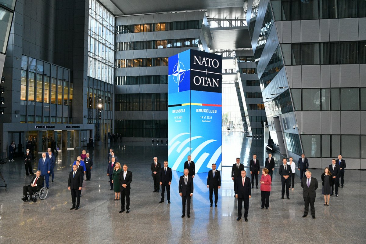 &bullet;  Fotó: Presidency.ro