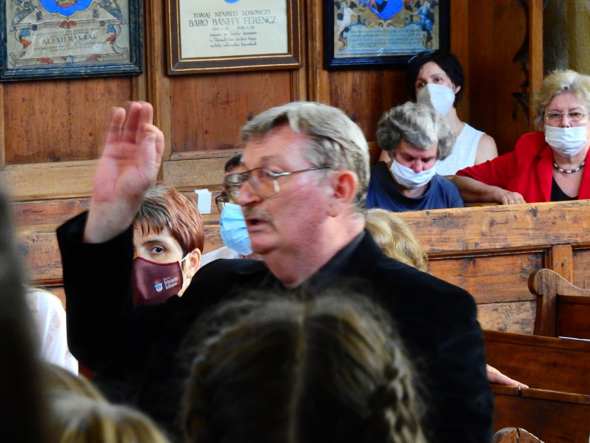 Székely Árpád nyugdíjba vonulása előtt még egyszer vezényelte a kórust &bullet;  Fotó: Makkay József