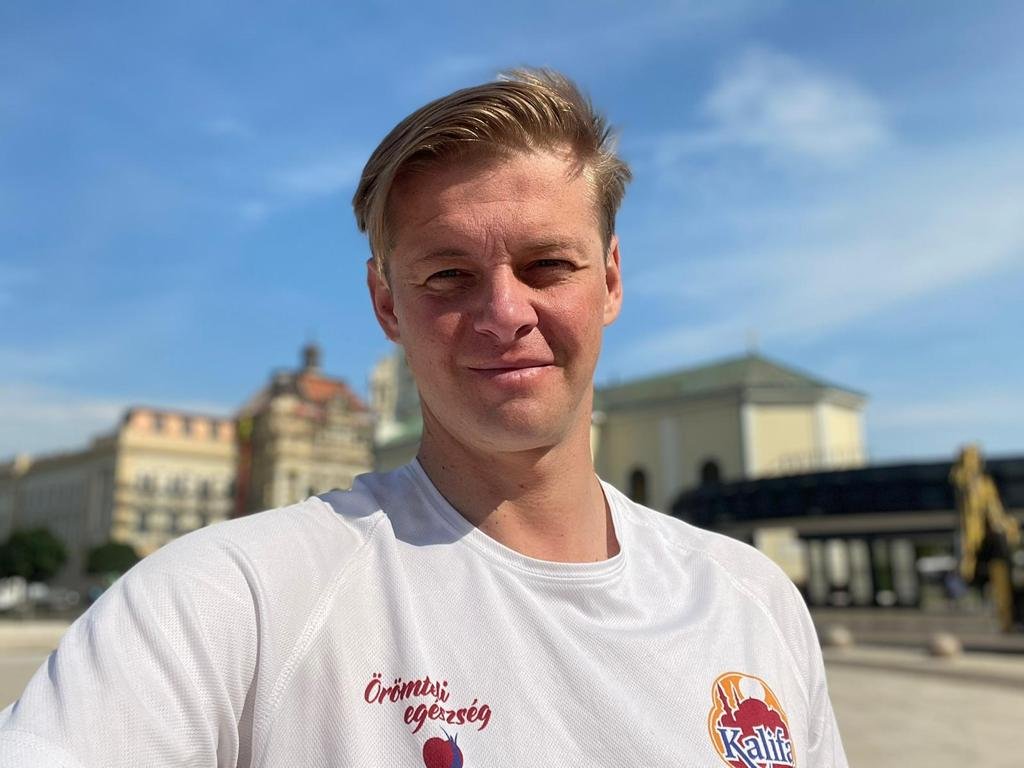 •  Fotó: Facebook/KalifaPage