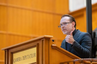 Volt miniszterelnök parlamenti mentelmi jogának felfüggesztését kérte a DNA az oltóanyag-beszerzések miatt