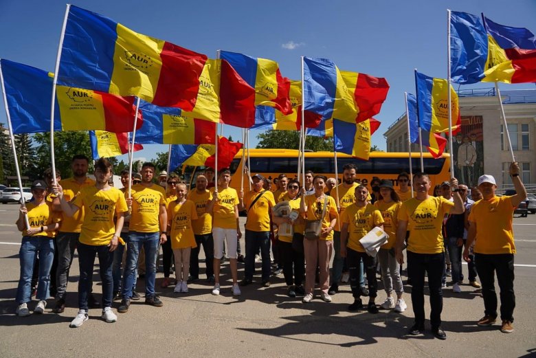 A Románok Egyesüléséért Szövetség (AUR) képviselőit idegengyűlöletükről ismerik Európában •  Fotó: Facebook/Alianța pentru Unirea Românilor - AUR