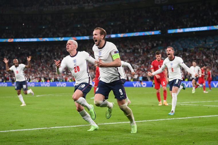 EURO-2020 – Az angolok vitatott büntetővel jutottak a fináléba, ahol az olaszokkal csapnak össze
