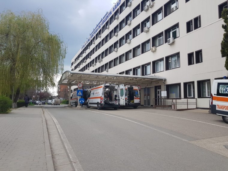 Tiltakoznak a HIV-fertőzöttek képviselői, mert megtagadják tőlük a kórházba való beutalás lehetőségét
