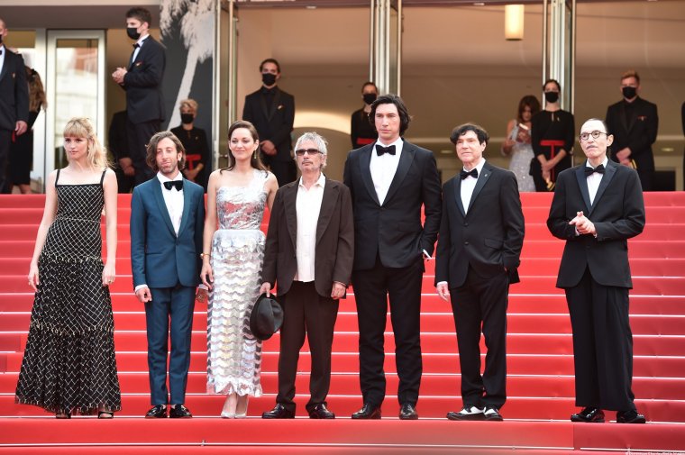 Megkezdődött a pandémia miatt tavaly elmaradt, idén két hónappal elhalasztott 74. cannes-i filmfesztivál