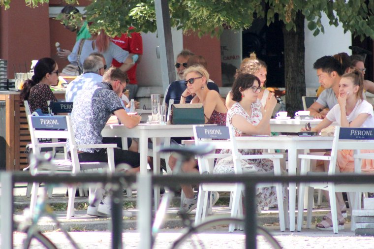 Nem kell az állami „borravaló”? Meghosszabbították a HoReCa-ágazatnak nyújtott támogatás igénylésének határidejét